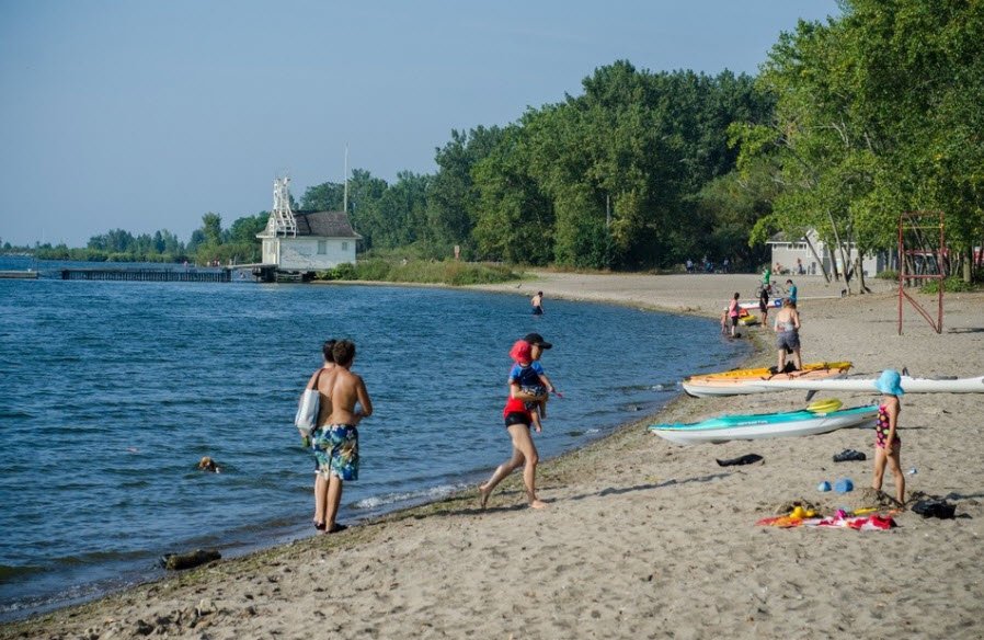 Cherry Beach, Canada